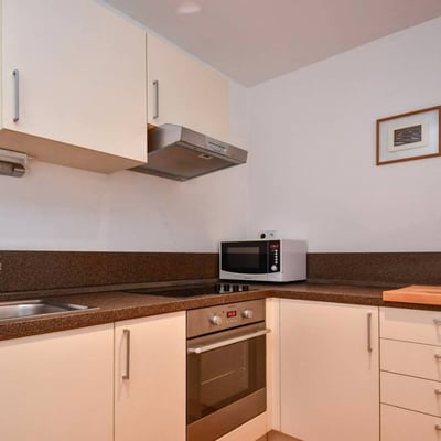 Vermietung einer modernen 2-Zimmer-Wohnung, 51 m², Staré Mesto, Bratislava, Slowakei